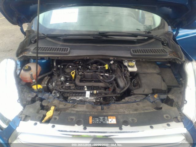 1FMCU9GD4KUB28909 Ford ESCAPE SE