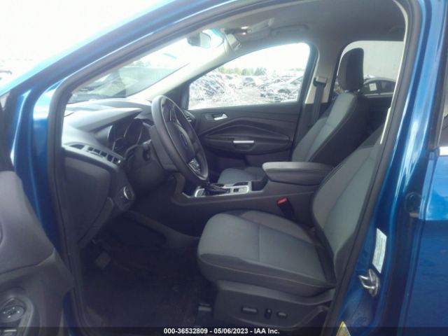 1FMCU9GD4KUB28909 Ford ESCAPE SE