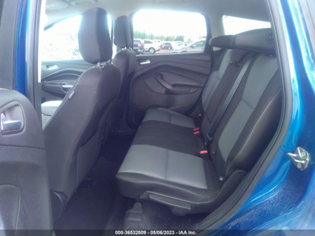1FMCU9GD4KUB28909 Ford ESCAPE SE