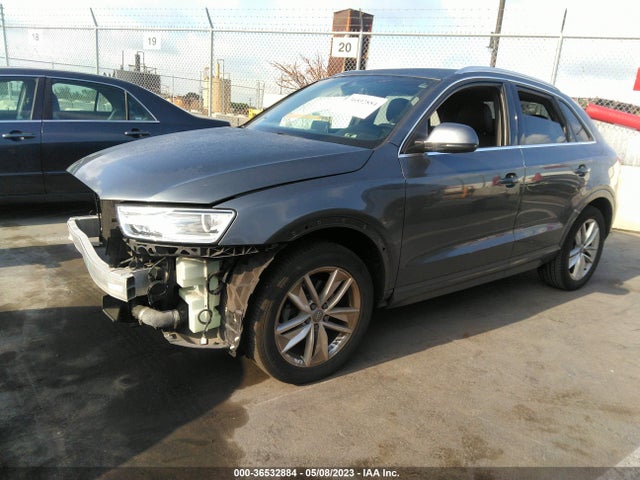 WA1BFCFS9GR024010 Audi Q3 Premium Plus