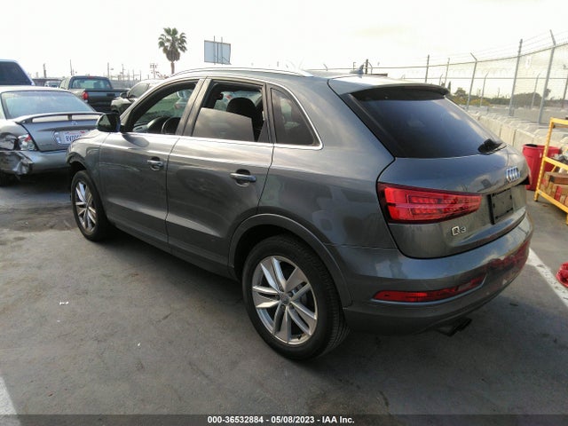 WA1BFCFS9GR024010 Audi Q3 Premium Plus
