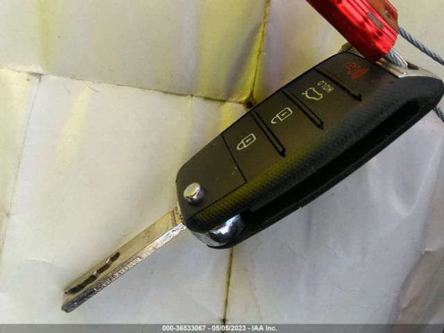 5XXGT4L38HG153366 KIA Optima Lx