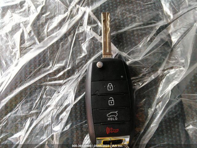KNDPBCAC7F7741040 KIA Sportage Lx