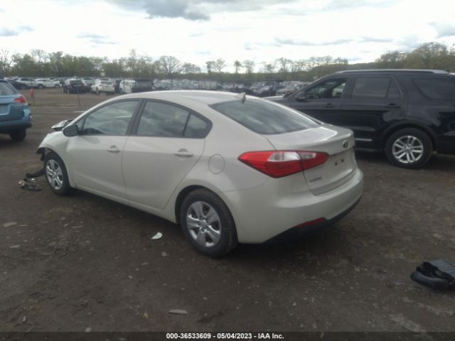 KNAFK4A65F5286225 KIA FORTE LX