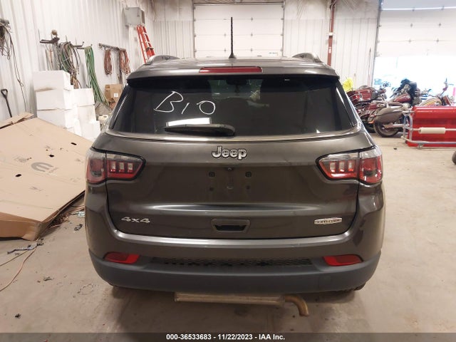 Jeep Compass Latitude 4x4 2018 3C4NJDBB8JT179210 Image 16
