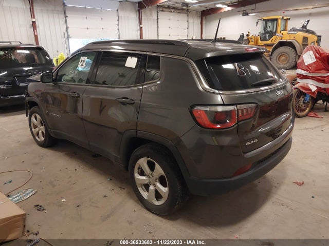 Jeep Compass Latitude 4x4 2018 3C4NJDBB8JT179210 Image 3