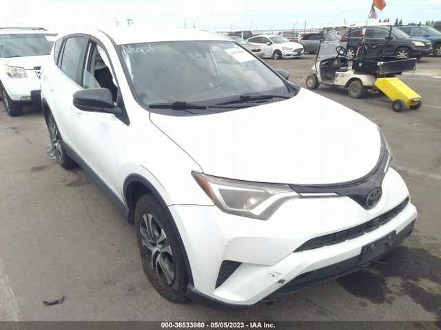 Toyota RAV4 LE 2018 2T3ZFREV1JW460649 Image 1