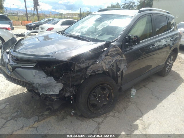 Toyota RAV4 LE 2018 JTMZFREV0JJ748239 Image 2