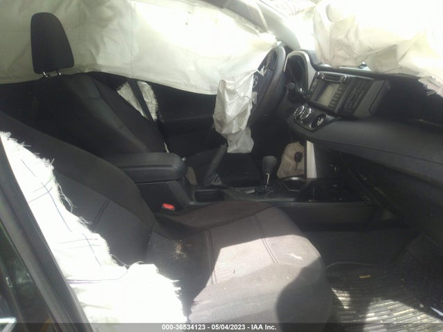Toyota RAV4 LE 2018 JTMZFREV0JJ748239 Image 6