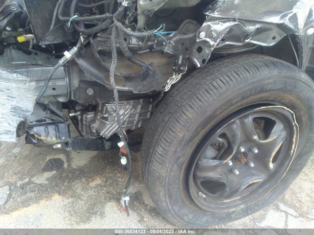 Toyota RAV4 LE 2018 JTMZFREV0JJ748239 Image 7