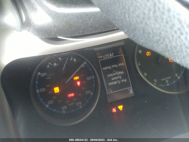Toyota RAV4 LE 2018 JTMZFREV0JJ748239 Image 8