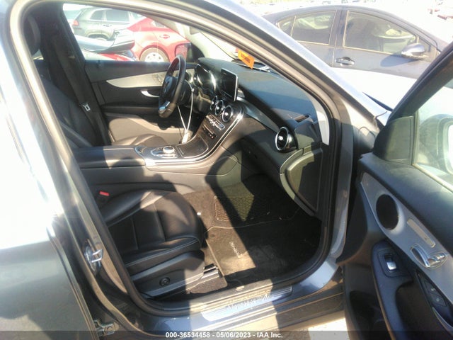 2019 MERCEDES-BENZ GLC GLC 300 VIN: WDC0G4KB5K1001671