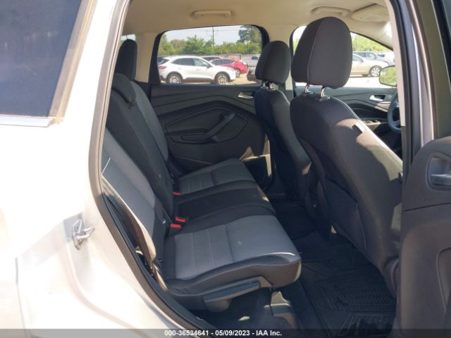 1FMCU0GX8EUA92815 Ford ESCAPE SE