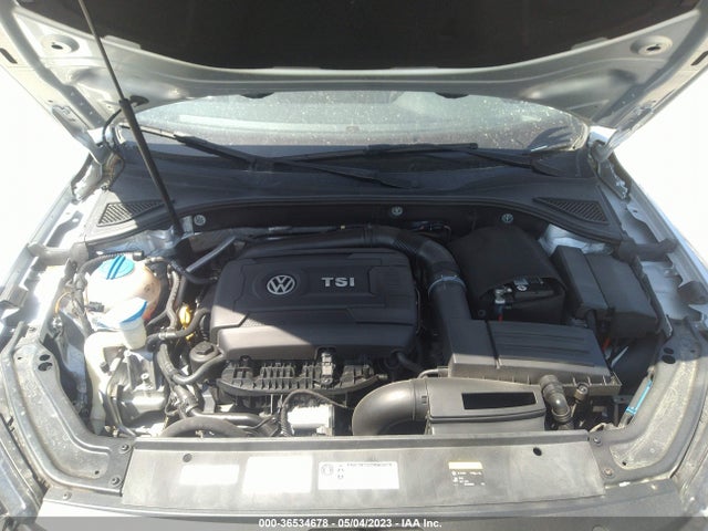 1VWAT7A3XHC008059 Volkswagen Passat 1.8t S