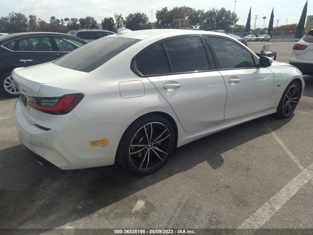 BMW 3 Series 330e 2022 аукцион фото