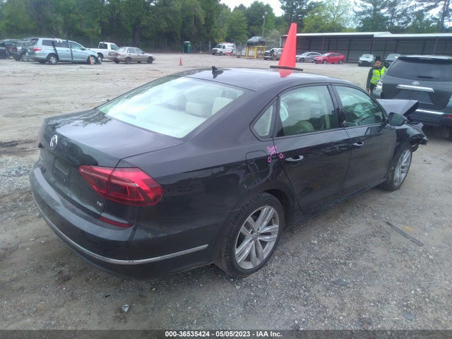 1VWLA7A36KC010655 Volkswagen Passat 2.0t Wolfsburg Edition