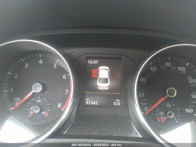 1VWLA7A36KC010655 Volkswagen Passat 2.0t Wolfsburg Edition