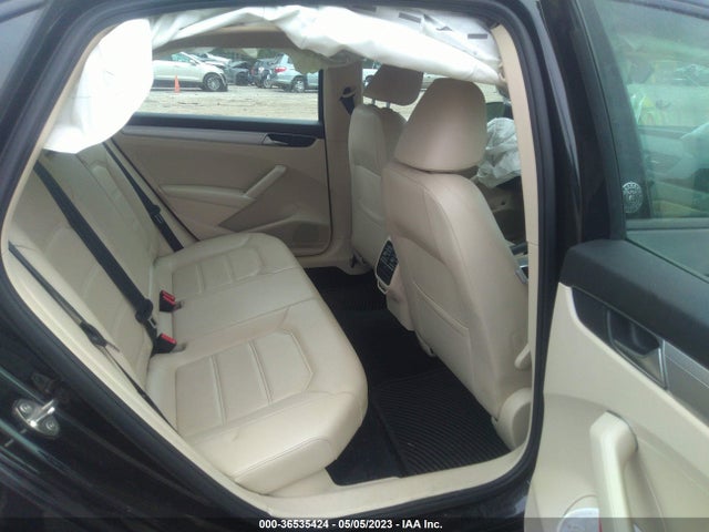 1VWLA7A36KC010655 Volkswagen Passat 2.0t Wolfsburg Edition