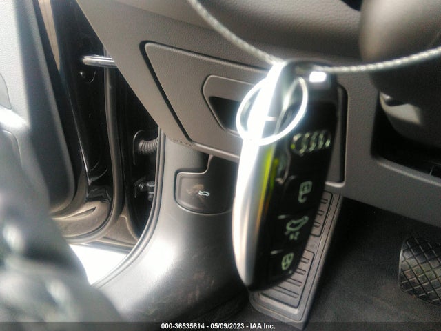 2022 Audi A6, VIN: WAUK2BF2XNN038558