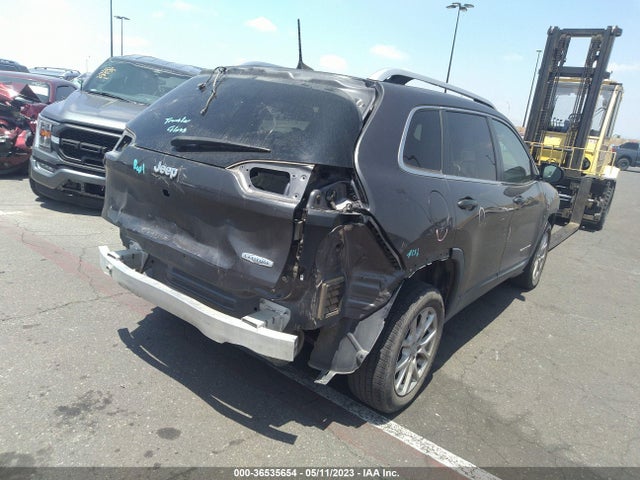 1C4PJLCB4HW560221 Jeep Cherokee Latitude