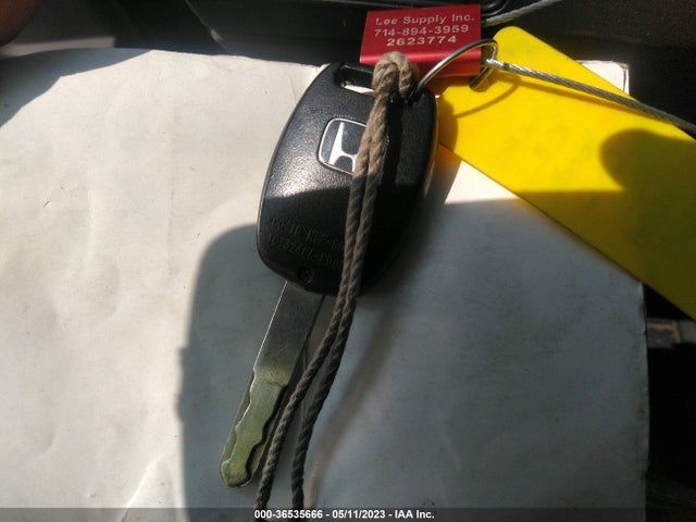 2011 HONDA CIVIC SDN LX VIN: 2HGFA1F5XBH521369