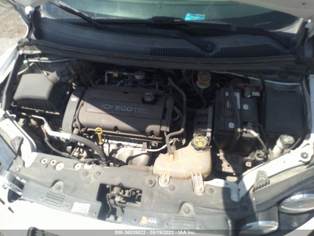 Chevrolet SONIC LS 2016 1G1JA6SH6G4108609 Image 11