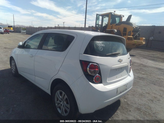 Chevrolet SONIC LS 2016 1G1JA6SH6G4108609 Image 4