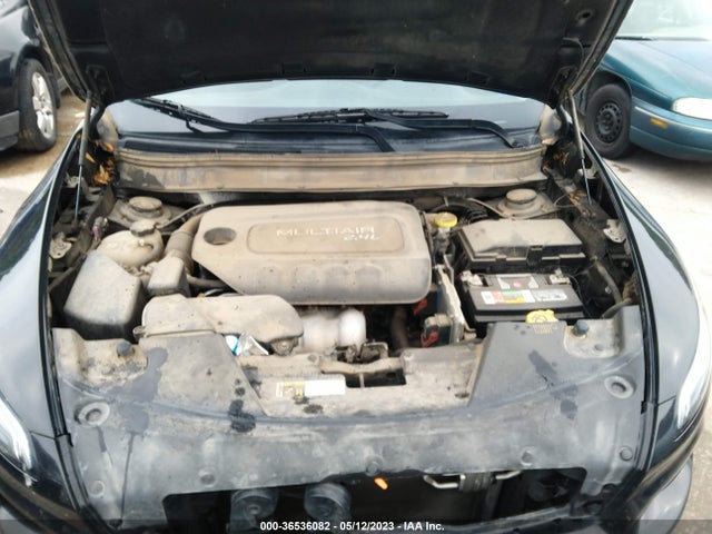 1C4PJLCB0JD574067 Jeep Cherokee Latitude