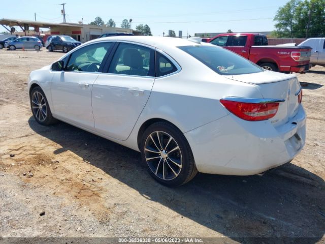 1G4PW5SK6G4137211 Buick Verano Sport Touring