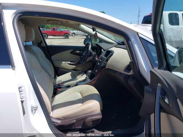 1G4PW5SK6G4137211 Buick Verano Sport Touring