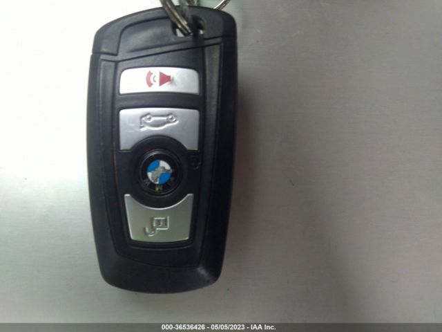 WBA8A9C36HK864414 BMW 3 Series 320i