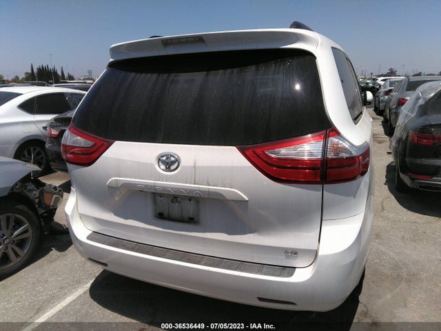 Toyota SIENNA LE 2015 5TDKK3DC4FS639870 Image 9