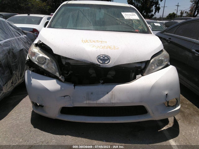 Toyota SIENNA LE 2015 5TDKK3DC4FS639870 Image 13