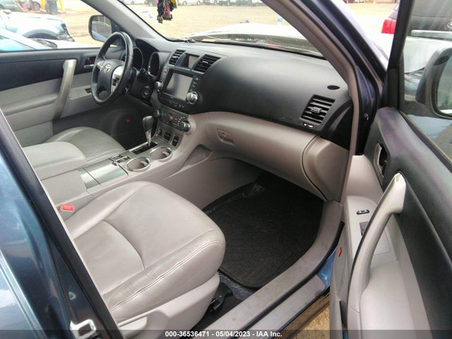2012 TOYOTA HIGHLANDER VIN: 5TDBK3EH8CS117992