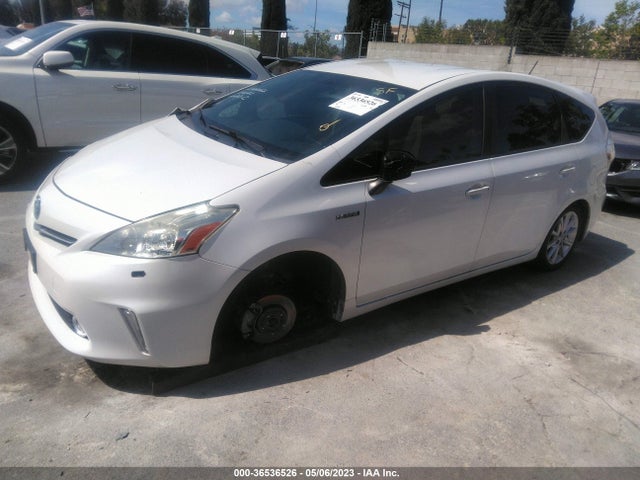 Toyota Prius V Two/three/five 2014 JTDZN3EU3EJ003823 Image 2
