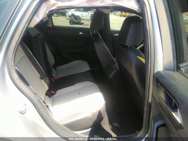 3VWC57BU3KM220415 Volkswagen Jetta S/se/r-line
