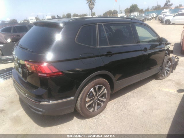 3VV1B7AX6NM150929 Volkswagen TIGUAN S