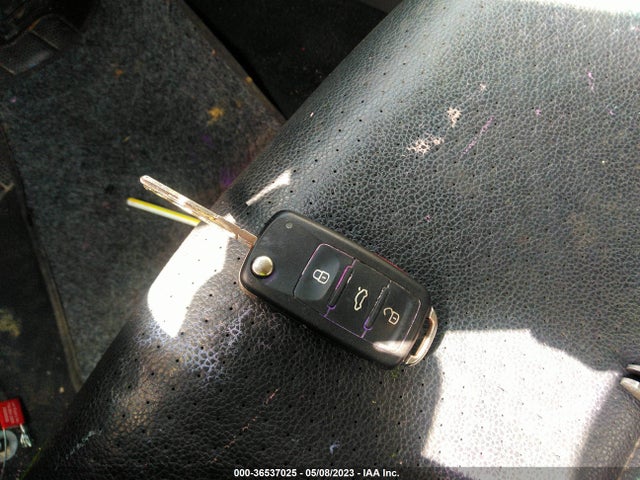 3VWD17AJ4EM227577 Volkswagen Jetta Sedan Se