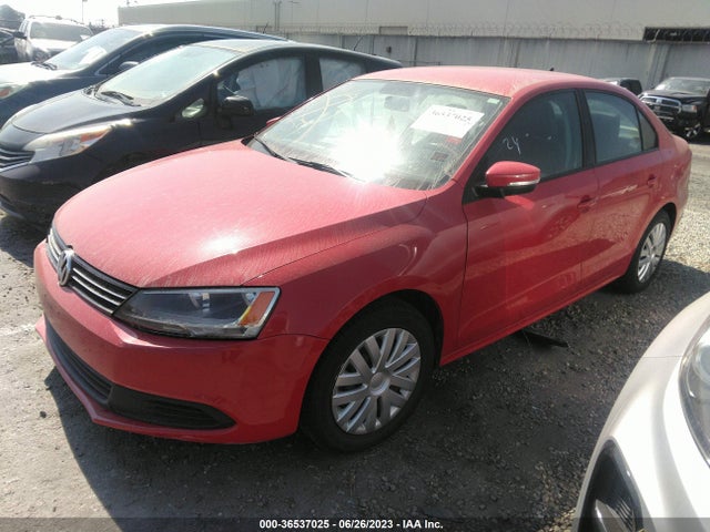 3VWD17AJ4EM227577 Volkswagen Jetta Sedan Se