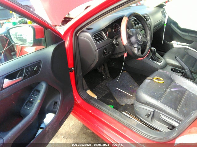 3VWD17AJ4EM227577 Volkswagen Jetta Sedan Se