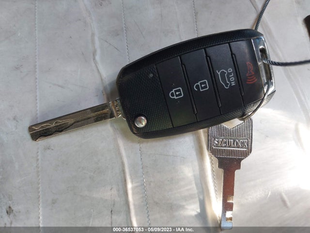 KIA SOUL + 2015 KNDJP3A51F7767951 Image 3