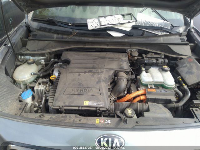 KNDCE3LC7H5047000 KIA Niro Touring