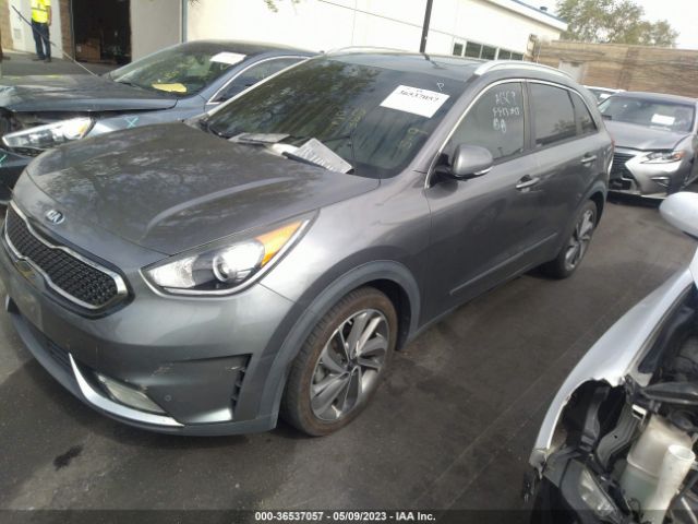 KNDCE3LC7H5047000 KIA Niro Touring