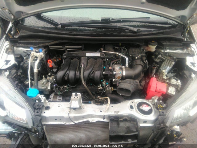 Honda FIT LX 2015 3HGGK5H50FM707340 Image 10