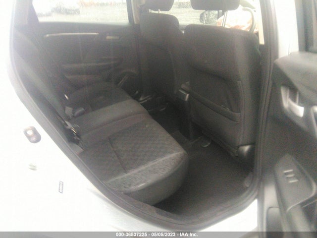 Honda FIT LX 2015 3HGGK5H50FM707340 Image 8