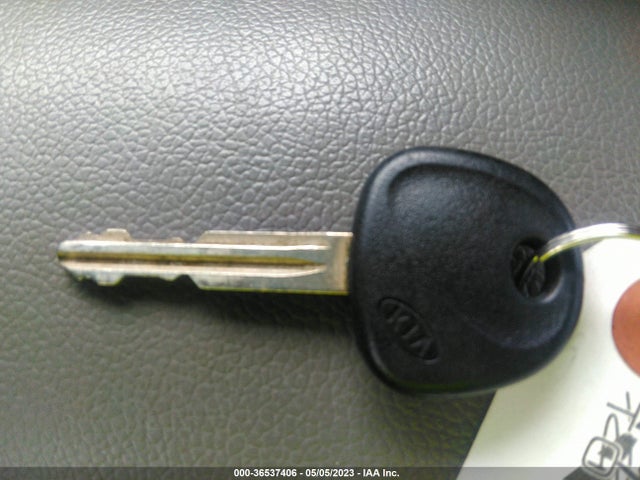 2015 KIA FORTE LX VIN: KNAFK4A6XF5293123