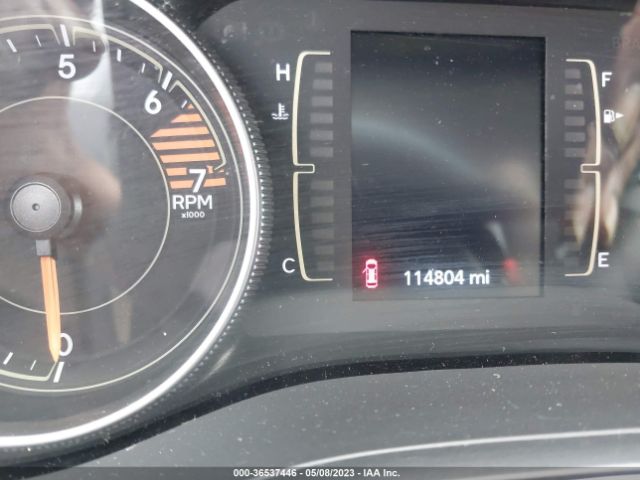 1C4PJLCB6KD153469 Jeep Cherokee Latitude