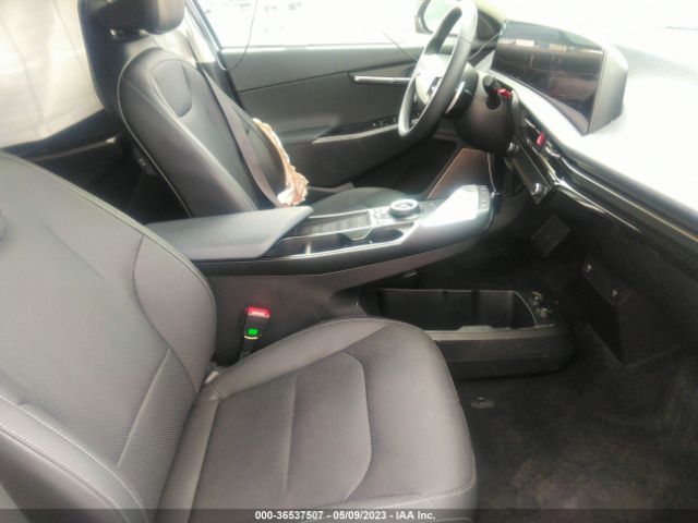 KNDC34LA6N5080446 KIA Ev6 Wind
