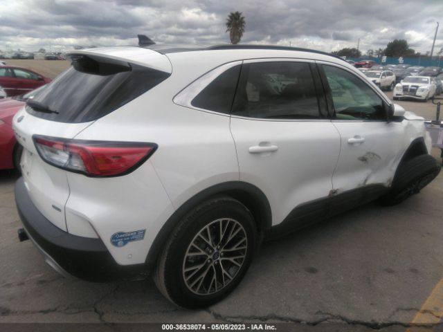 1FMCU0LZ1MUB11940 Ford Escape Titanium Plug-in Hybrid
