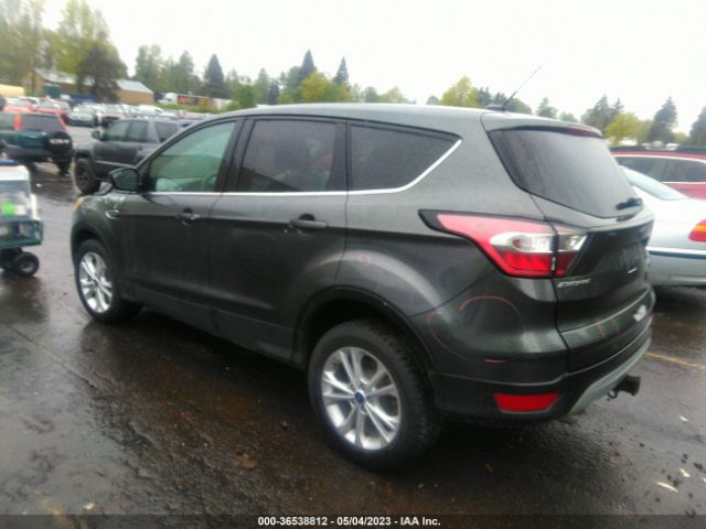 1FMCU9G95HUE75203 Ford ESCAPE SE